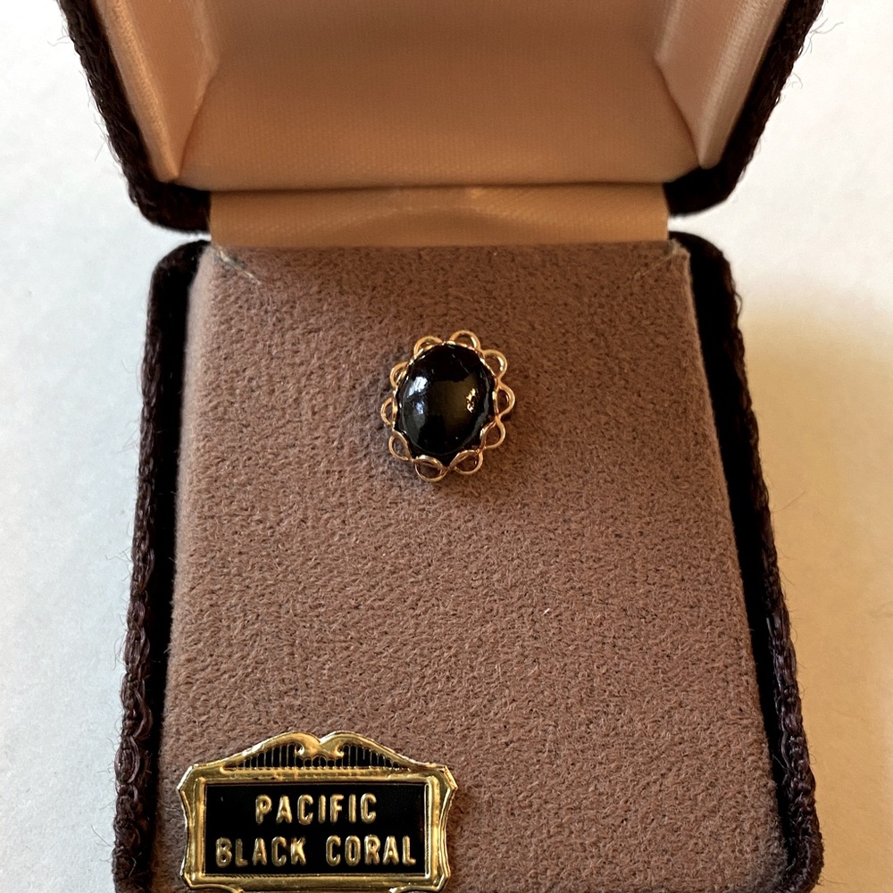 Maui Divers Of Hawaii Black Coral Tie Tack Vintage.